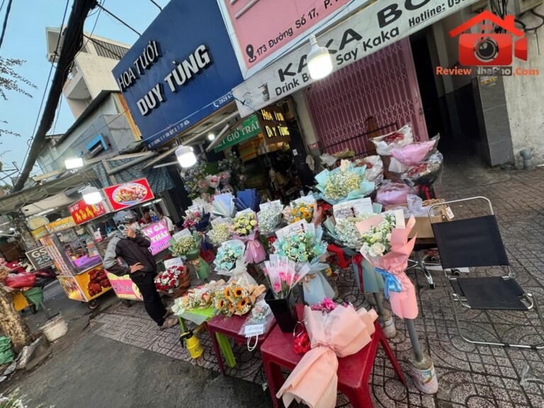 Chính chủ sang nhượng shop hoa mặt tiền đường 17, quận 7 – Phường cũ Tân Quy Quận 7 – Thành phố Hồ Chí Minh diện tích 32m2 giá 60000000