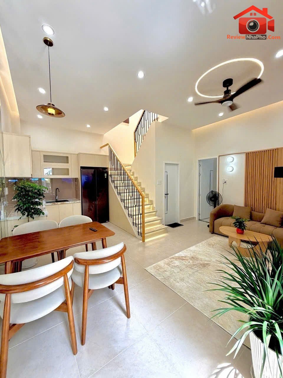 Nhà ngang hơn 8m – 3PN có phòng trệt cho người già – Xe hơi đỗ cửa – Bàu Cát – Diện tích 40m2 – Giá 6 tỷ