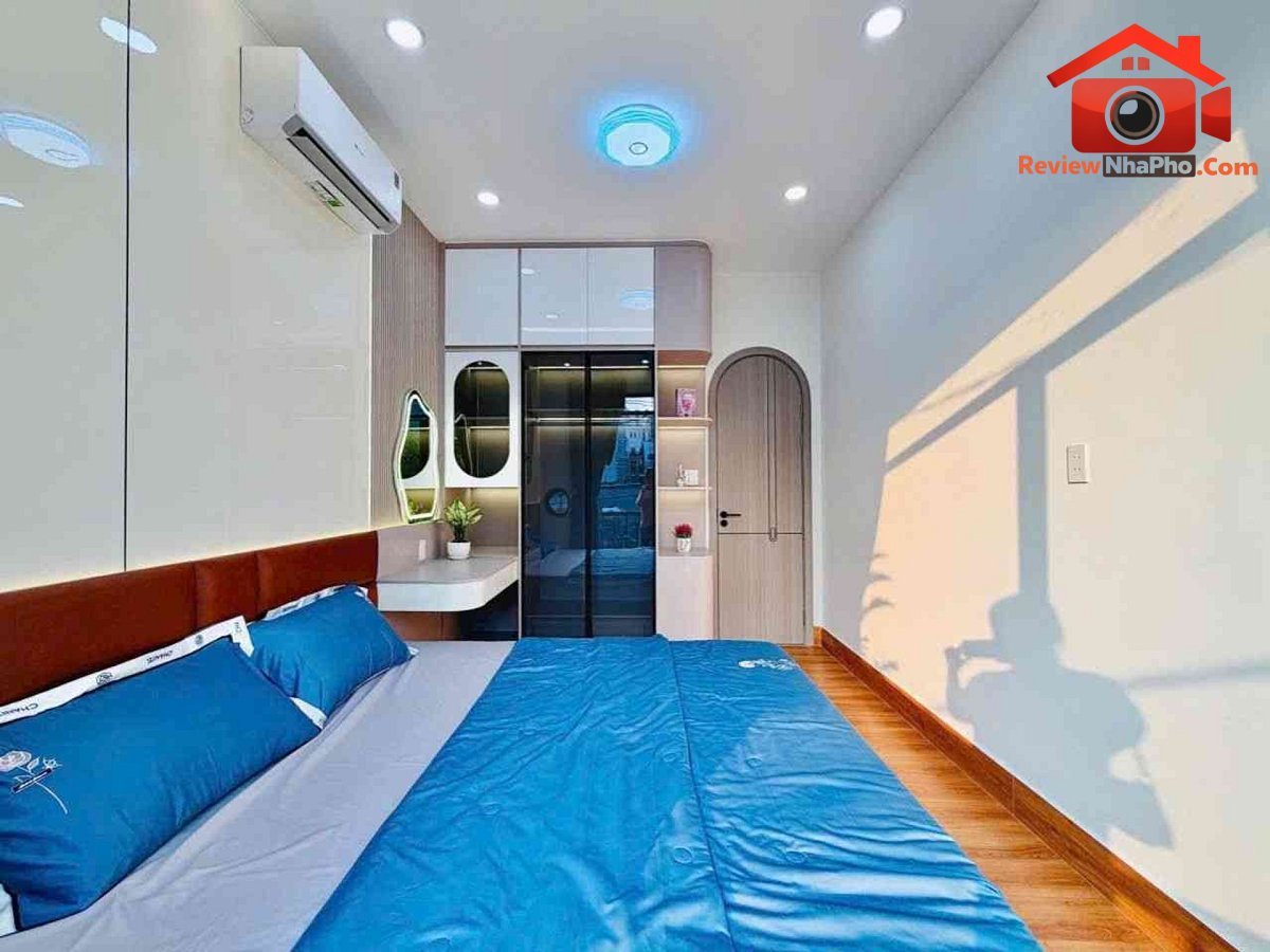 Nhà riêng 2 tầng hẻm xe hơi 40m2 chỉ 5,05 tỷ tại Hoàng Bật Đạt phường 15 quận Tân Bình nhà đất bất động sản sổ đỏ