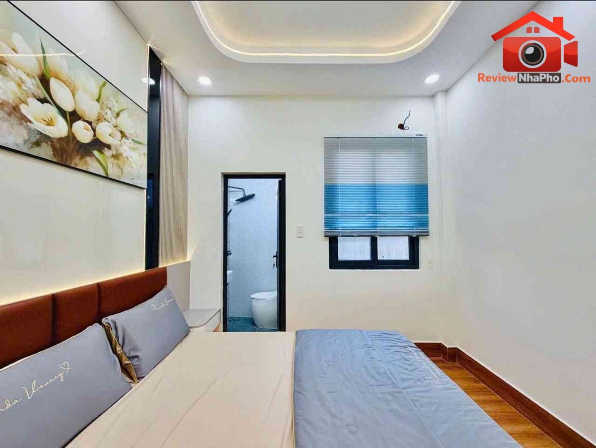 Nhà riêng 2 tầng hẻm xe hơi 40m2 chỉ 5,05 tỷ tại Hoàng Bật Đạt phường 15 quận Tân Bình nhà đất bất động sản sổ đỏ