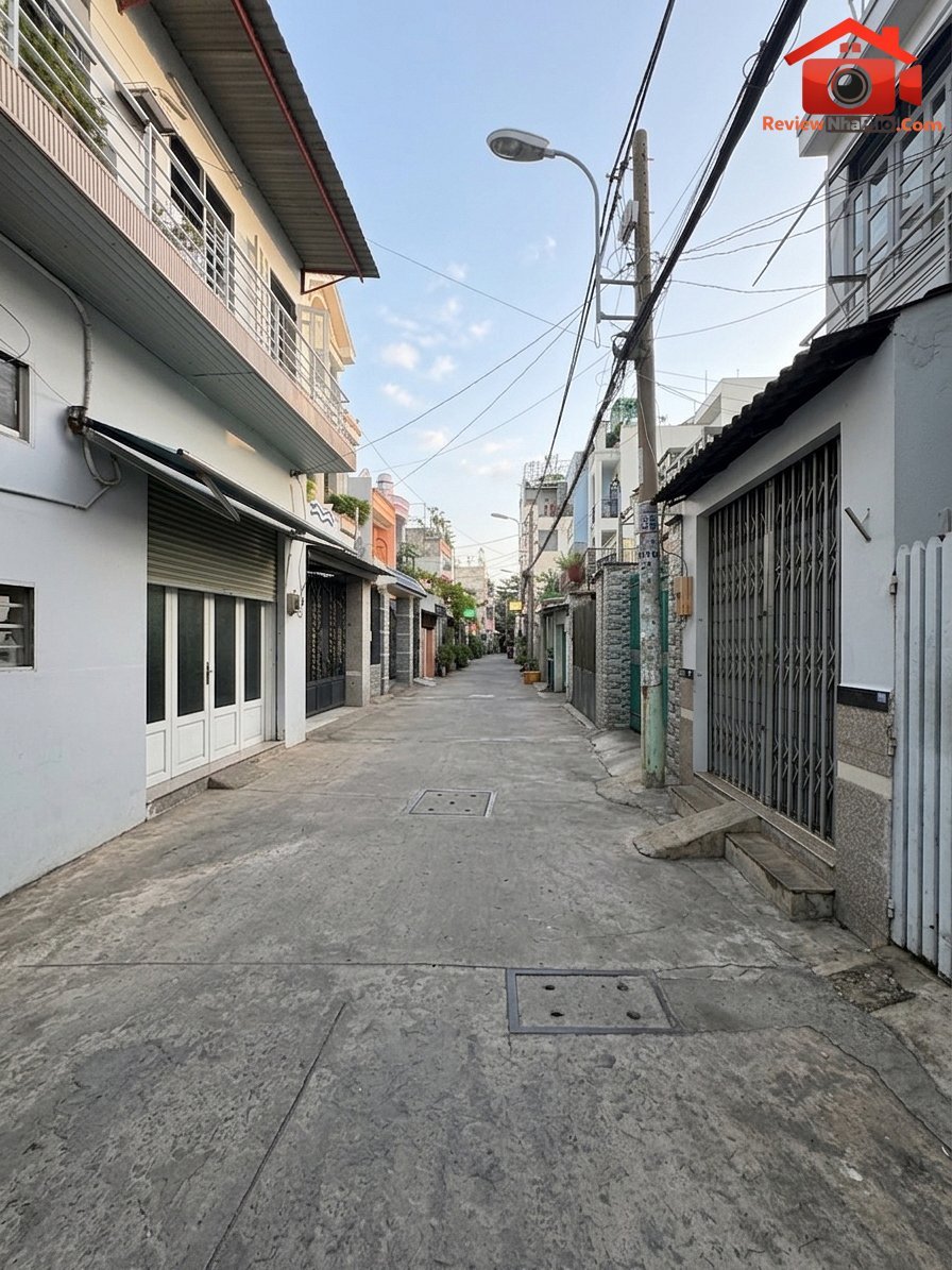 Dd105 sát co.opmart phan văn hớn, nhà 179m2 12.5 tỷ
