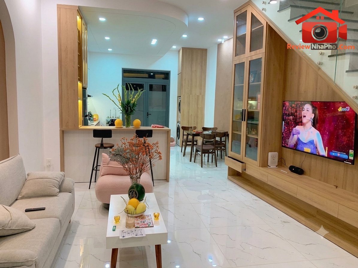 Mua đất tặng nhà C4 hẻm ô tô 4m gần CV Cây Sộp 4,5 tỷ
