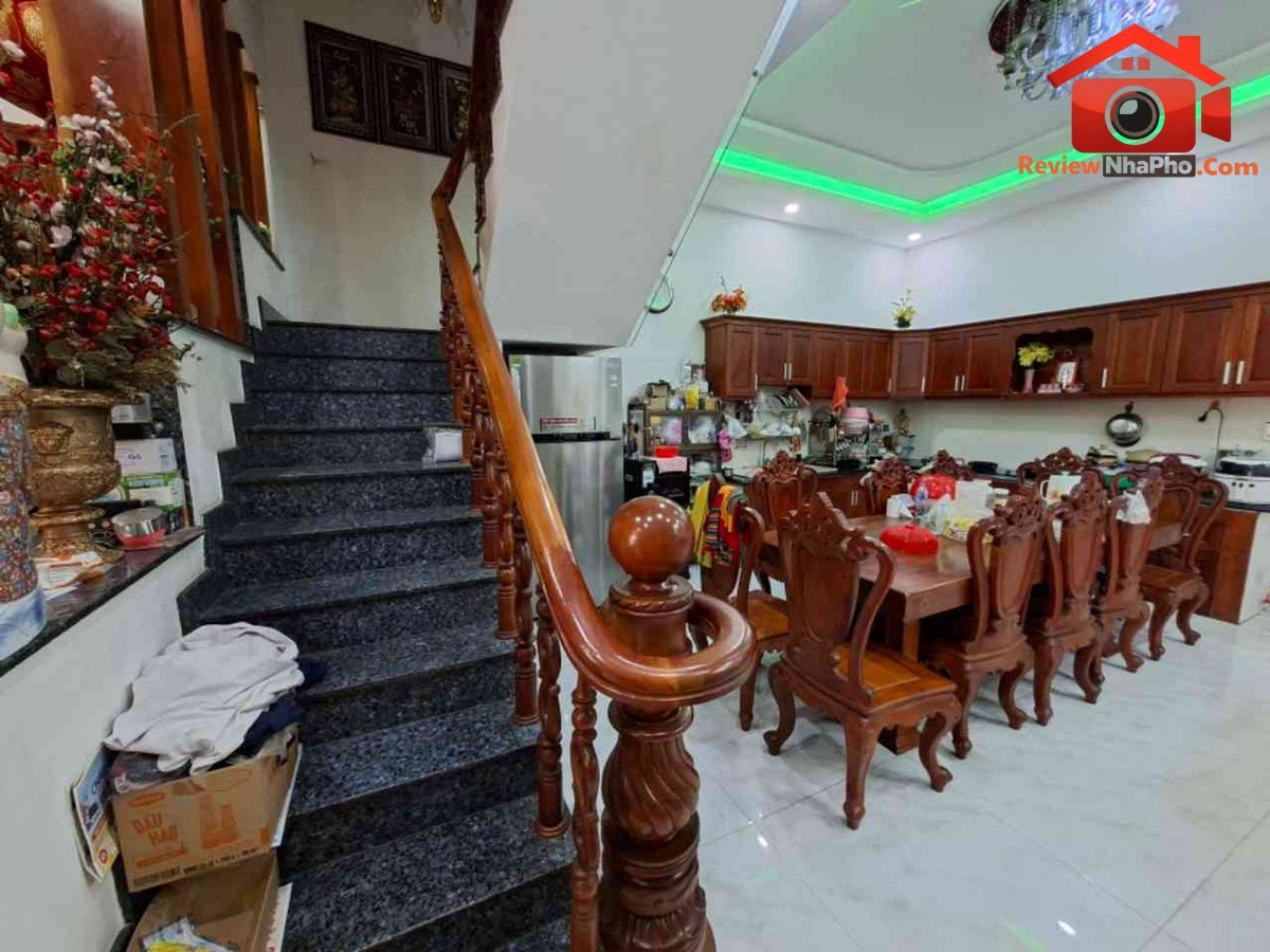 Nhà 5 tầng có thang máy, hẻm rộng, gần ga T3 sân bay quận Tân Bình nhà đất bất động sản sổ đỏ