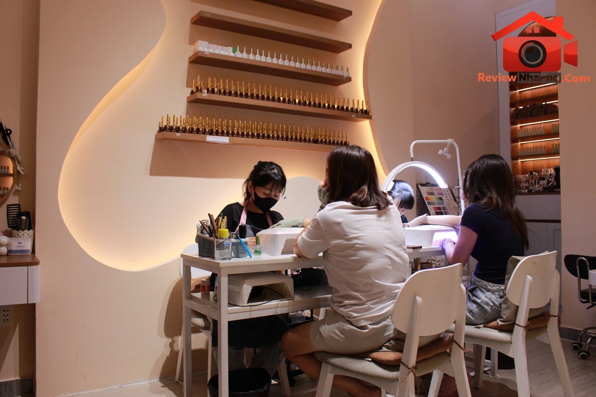 Sang tiệm nail Đường 7 – Phường cũ 7 Quận Gò Vấp – Thành phố Hồ Chí Minh diện tích 21m2 giá 120 triệu