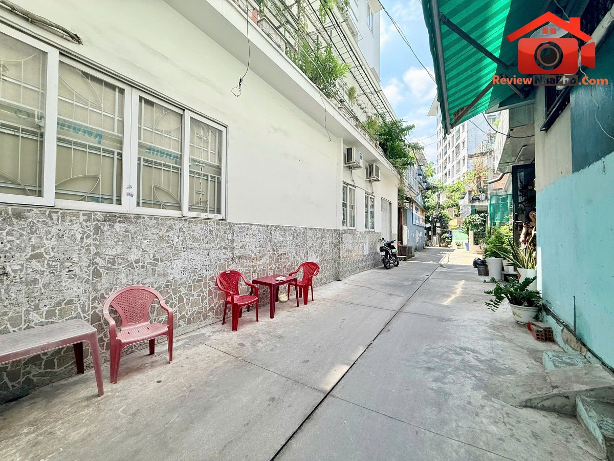 Nhà mặt phố 2 mặt tiền Lạc Long Quân P.5 Quận 11 giá 23,9 tỷ