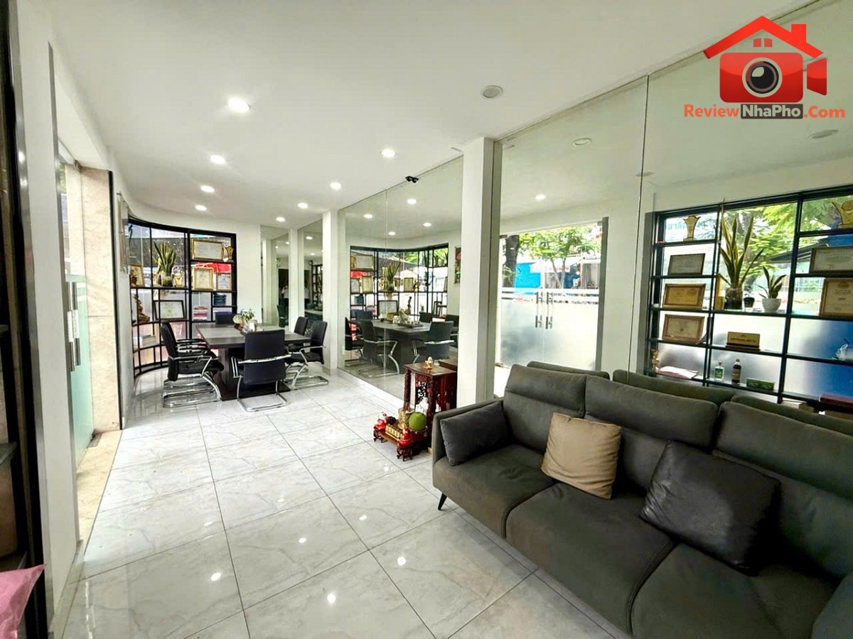Bán nhà đất Đường Phan Văn Trường – Phường cũ Cầu Ông Lãnh Quận 1 – Phường mới Cầu Ông Lãnh – Thành phố Hồ Chí Minh Diện tích 42m2 Giá 35.5 tỷ