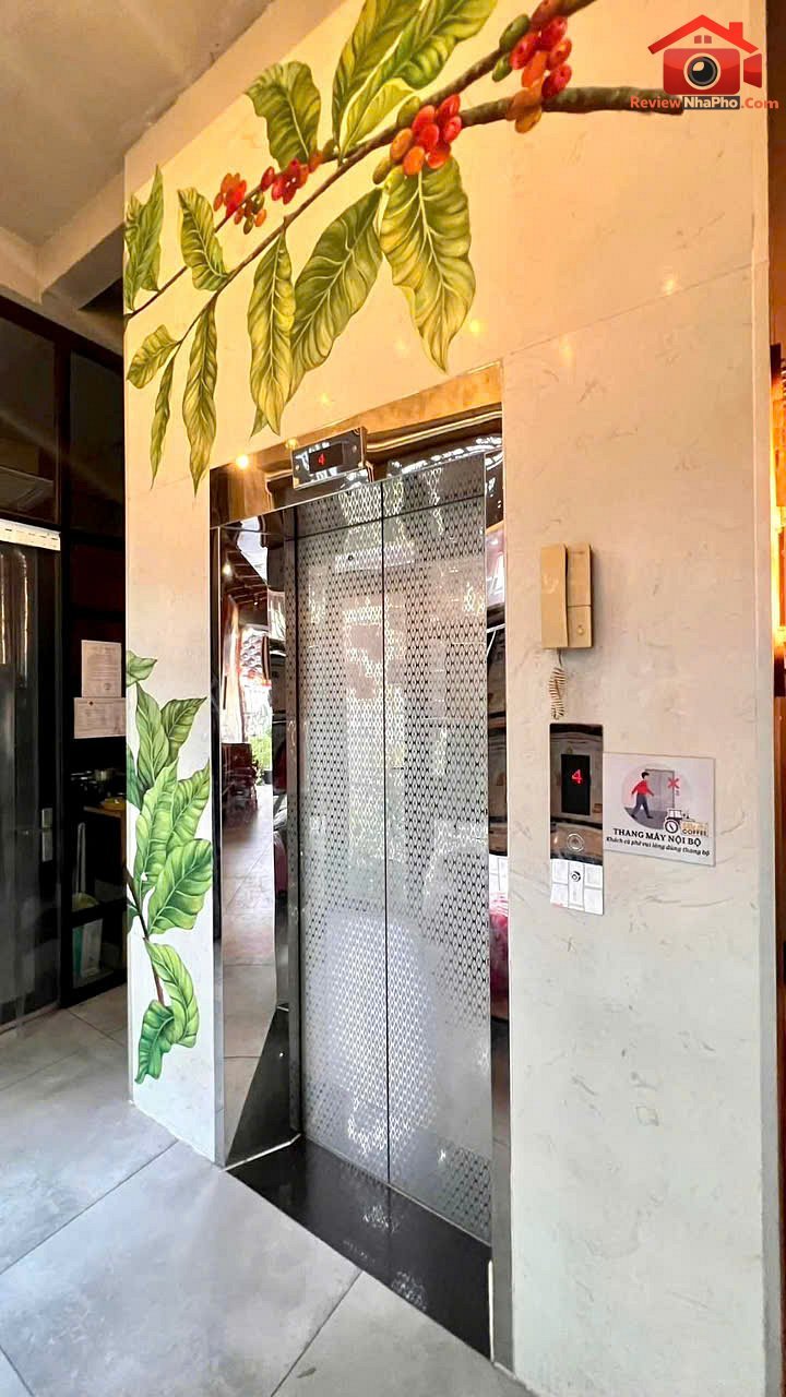 Bán nhà đất Đường Phạm Văn Bạch – Phường cũ Tân Sơn Quận Tân Bình – Phường mới Tân Sơn Nhì – Thành phố Hồ Chí Minh Diện tích 89m2 Giá 26.9 tỷ