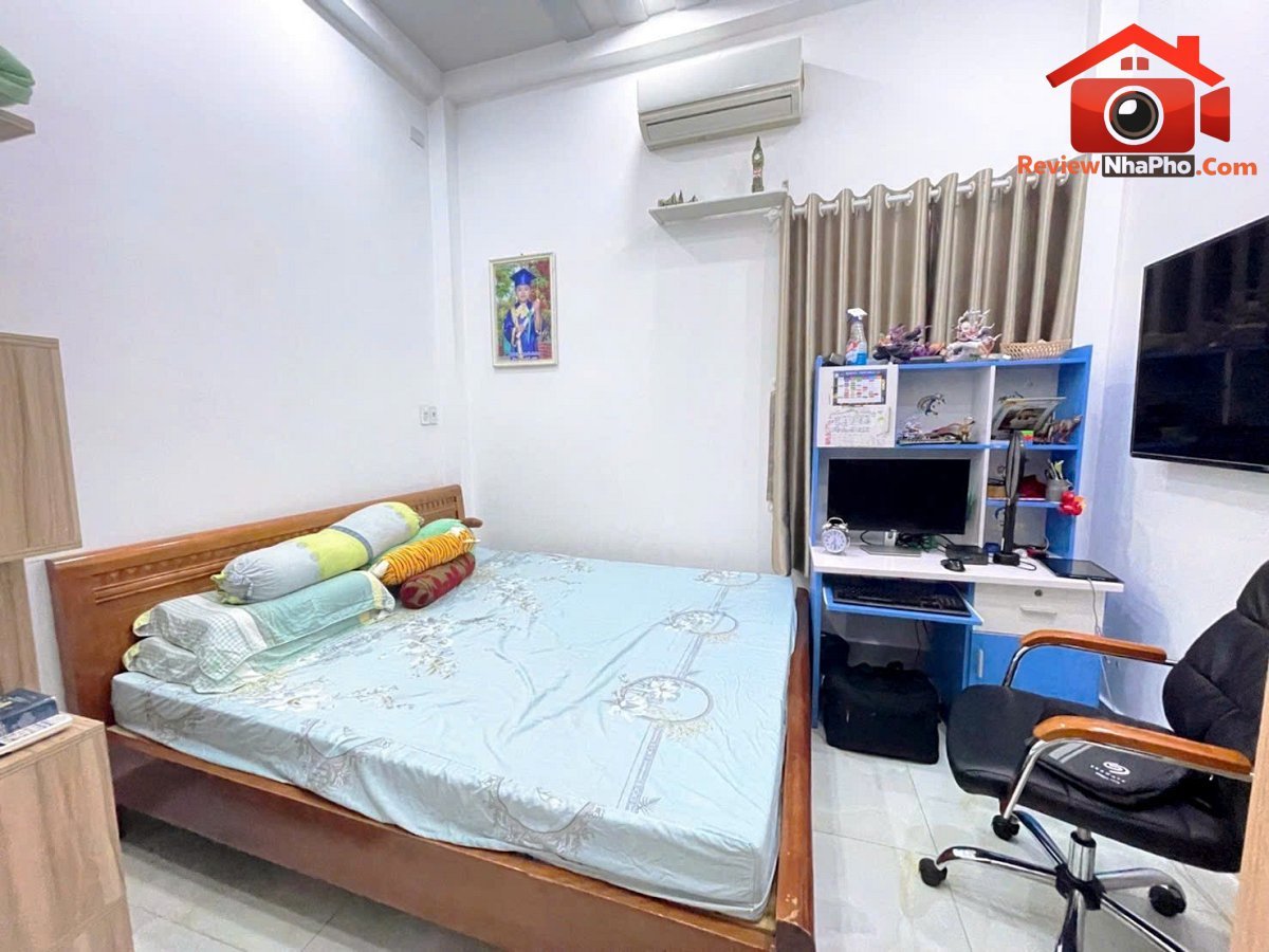 Nhà đẹp 3 tầng 4 phòng ngủ sát AeonMall Tạ Quang Bửu quận 8 hơn 6 tỷ TL
