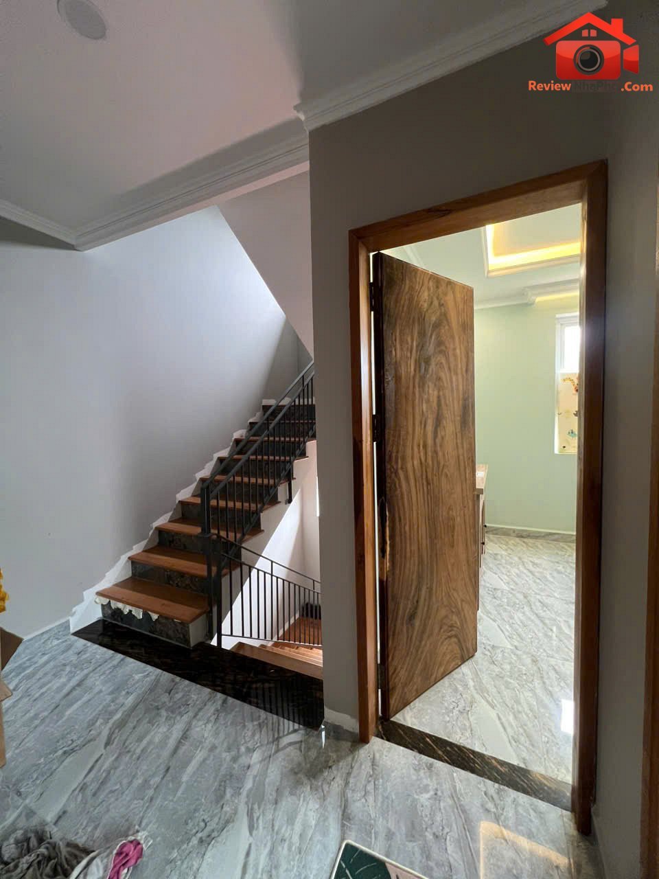 Biệt thự 3 mặt tiền view hồ 3 tầng – 120m2 – 10 tỷ – Bán nhà đất Đường 990 – Phường cũ Phú Hữu Quận 9 – Phường mới Phú Hữu – Thành phố Hồ Chí Minh