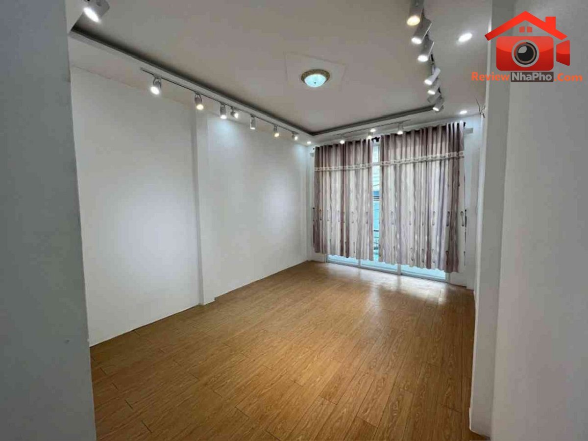 Bán nhà đất Đường Phạm Văn Hai – Phường cũ 3 Quận Tân Bình – Phường mới 3 – Thành phố Hồ Chí Minh 24m2 6.05 tỷ