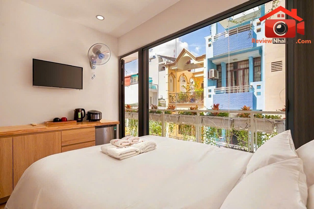 Quận 1: chính chủ bán chdv cao cấp mặt tiền xe hơi đậu cửa trần hưng đạo, p.cầu ông lãnh – diện tích 72m2 – giá 35 tỷ