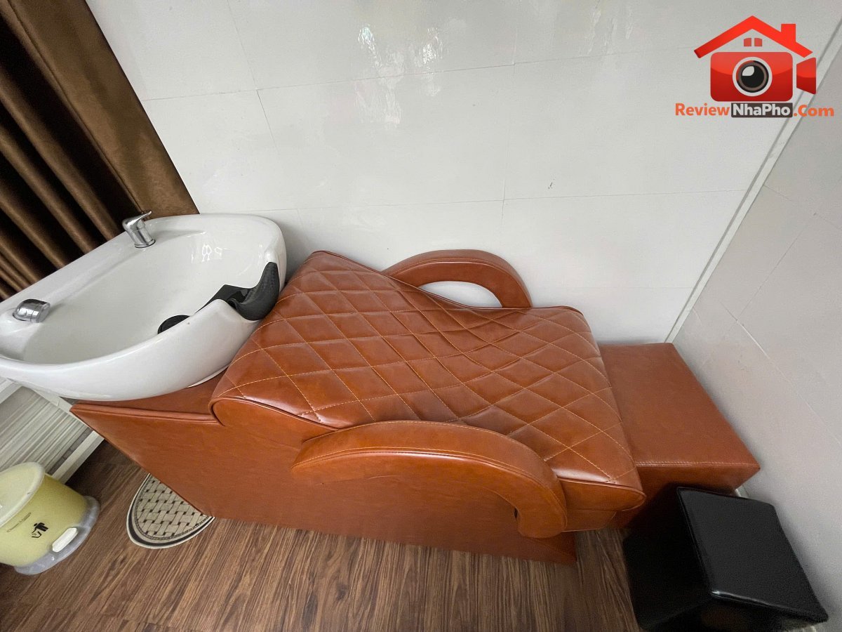 Sang nhượng tiệm tóc mặt tiền đường số 32 – Phường cũ Bình Phú Quận 6 – Phường mới Bình Phú – Thành phố Hồ Chí Minh diện tích 24m2 giá 40000000