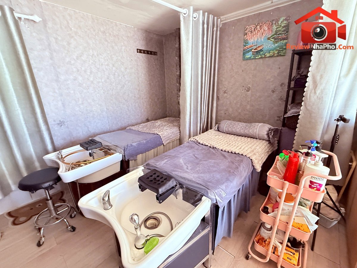 Sang nhượng tiệm nail gội đang hoạt động chỉ 10 triệu quận 6 nhà đất bất động sản sổ đỏ