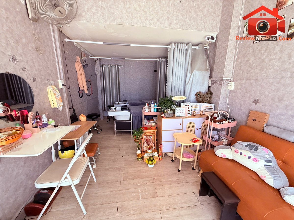 Sang nhượng tiệm nail gội đang hoạt động chỉ 10 triệu quận 6 nhà đất bất động sản sổ đỏ