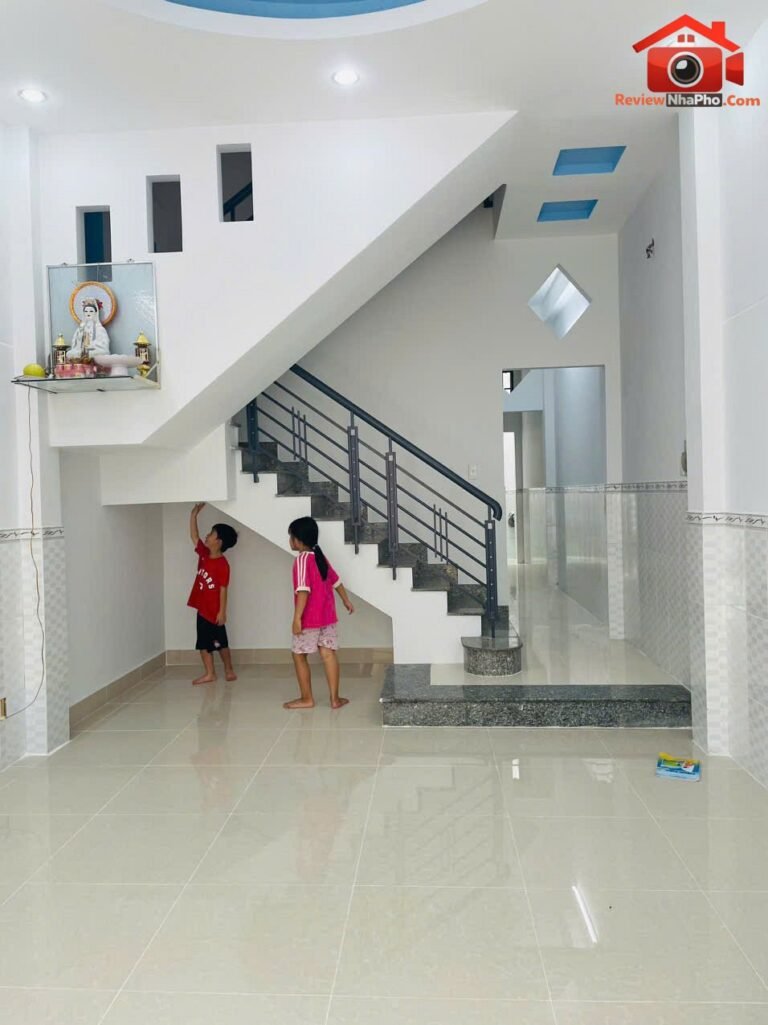 Bán nhà Tỉnh Lộ 10 hẻm 6m 3 phòng ngủ giá 4,75 tỷ nhà đất bất động sản sổ đỏ