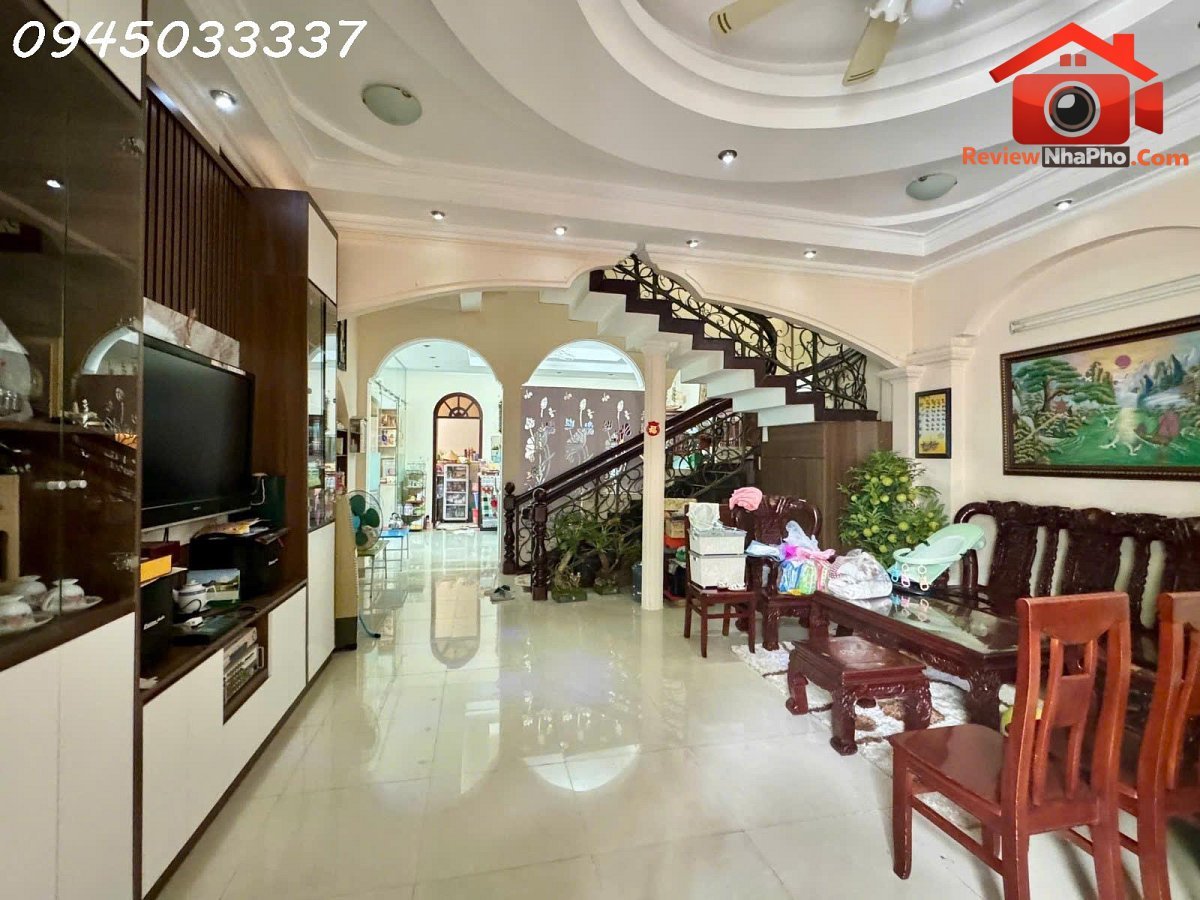 Nhà 3 tầng mặt tiền Lâm Văn Bền quận 7, diện tích 223m2, giá 29 tỷ TL