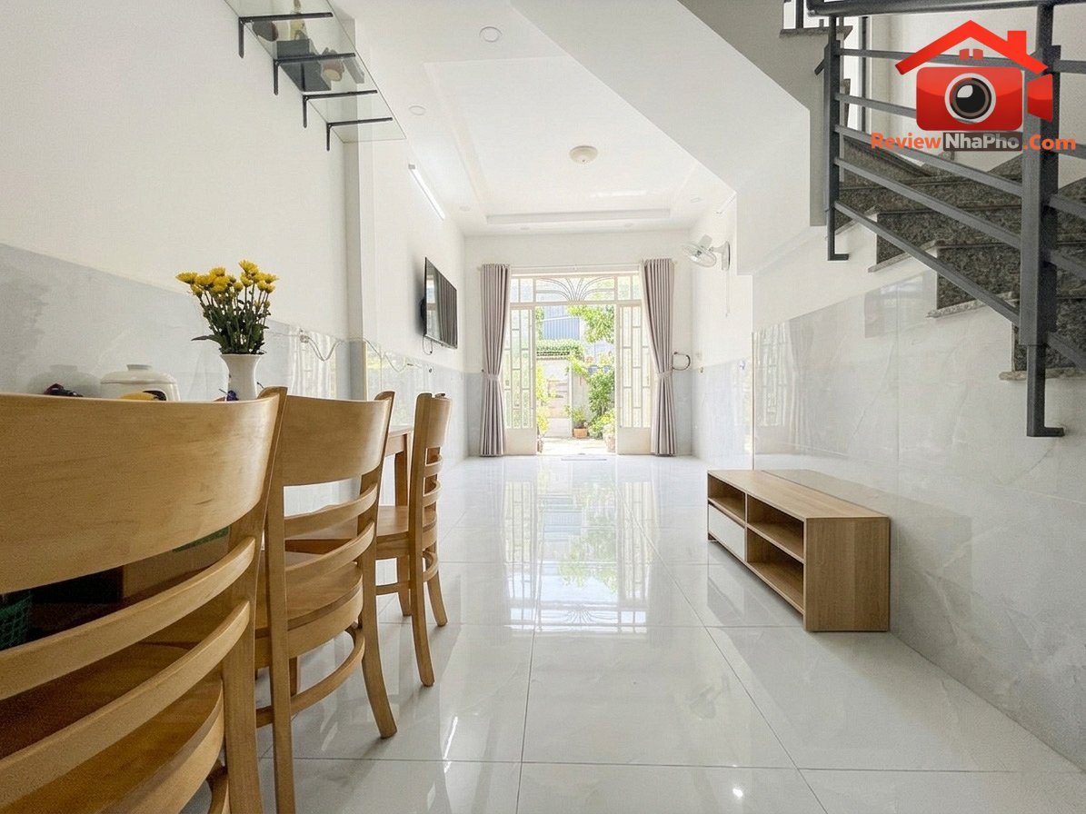 Nhà vuông A4 gần chợ An Nhơn, giá 3,99 tỷ, 38m2… – Bán nhà trong ngõ, hẻm Huyện An Nhơn – Bình Định giá 3 – 5 tỷ