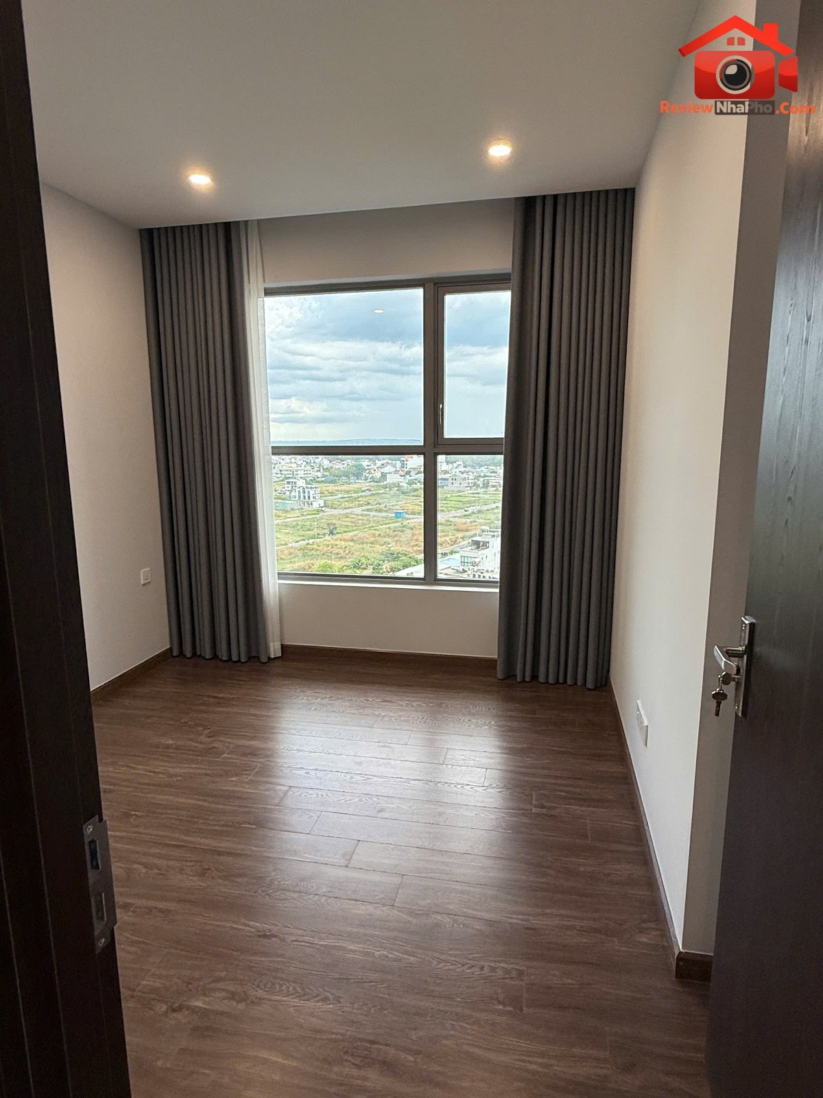 Căn hộ 79m2 tầng 12 giá 5,9 tỷ hoàn thiện cơ bản C… – Bán nhà trong ngõ, hẻm Huyện Nhà Bè – TP Hồ Chí Minh giá 5 – 7 tỷ