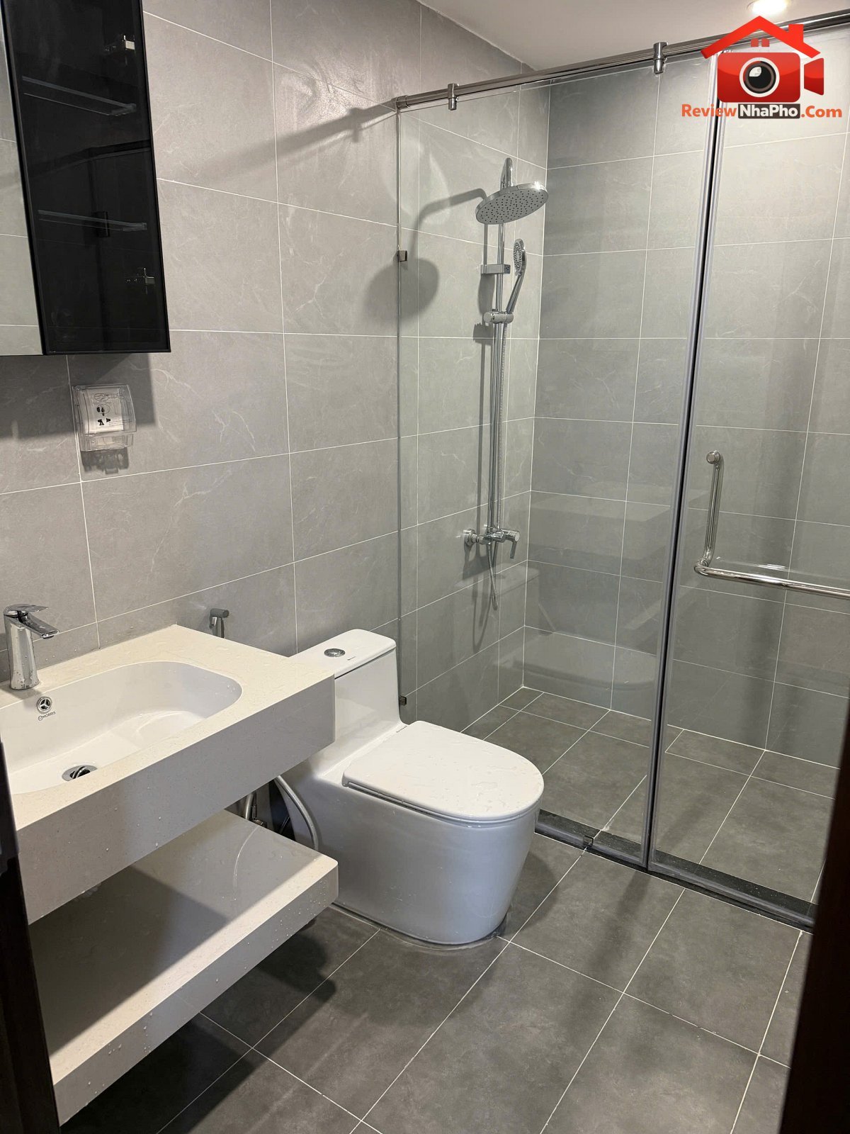 Căn hộ 79m2 tầng 12 giá 5,9 tỷ hoàn thiện cơ bản C… – Bán nhà trong ngõ, hẻm Huyện Nhà Bè – TP Hồ Chí Minh giá 5 – 7 tỷ