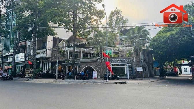 Định cư nước ngoài bán đất tặng quán cà phê 3 mặt tiền – Đường Nguyễn Gia Trí – Phường cũ 25 Quận Bình Thạnh – Thành phố Hồ Chí Minh – Diện tích 320m2 – Giá 110 tỷ