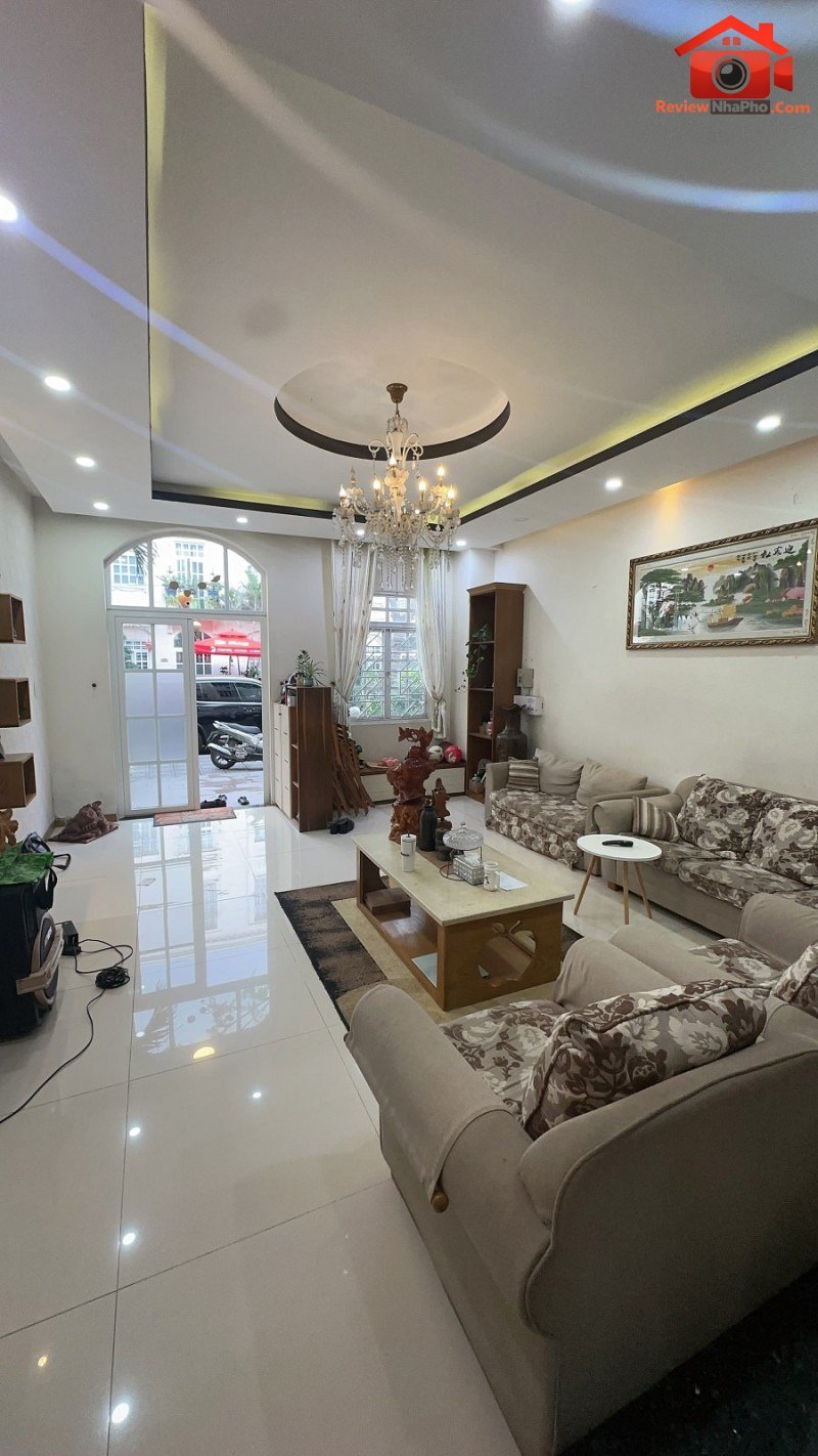 Bán nhà mặt tiền đường 357, Phước Long B, Quận 9, TP.HCM, giá 14,9 tỷ, diện tích 95m2