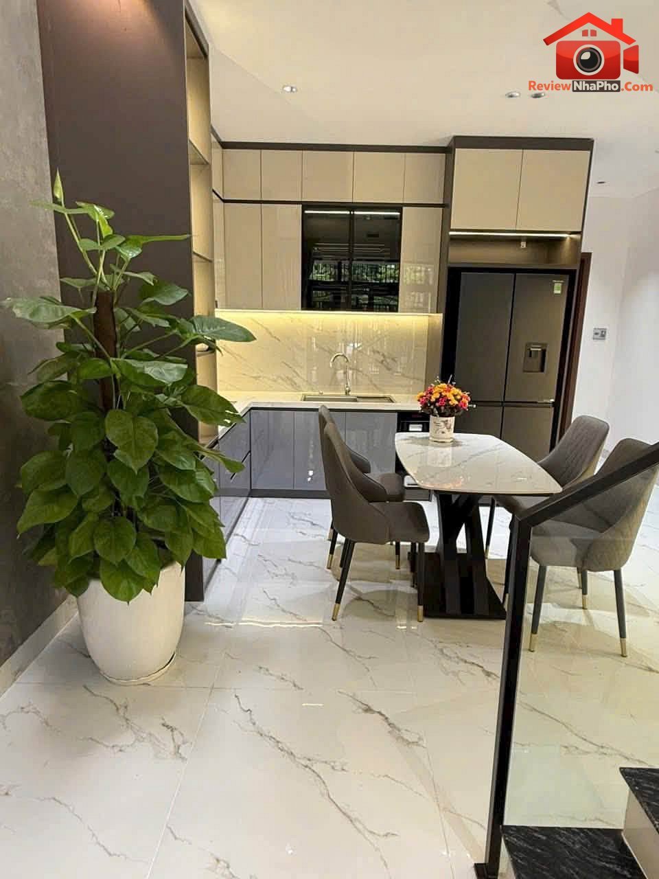 Nhà full nội thất 3 tầng đường dương đức hiền – gần biển Bán nhà đất Đường Dương Đức Hiền – Phường cũ Hòa Minh Quận Liên Chiểu – Phường mới Hòa Khánh – Thành phố Đà Nẵng 72m2 8.29 tỷ