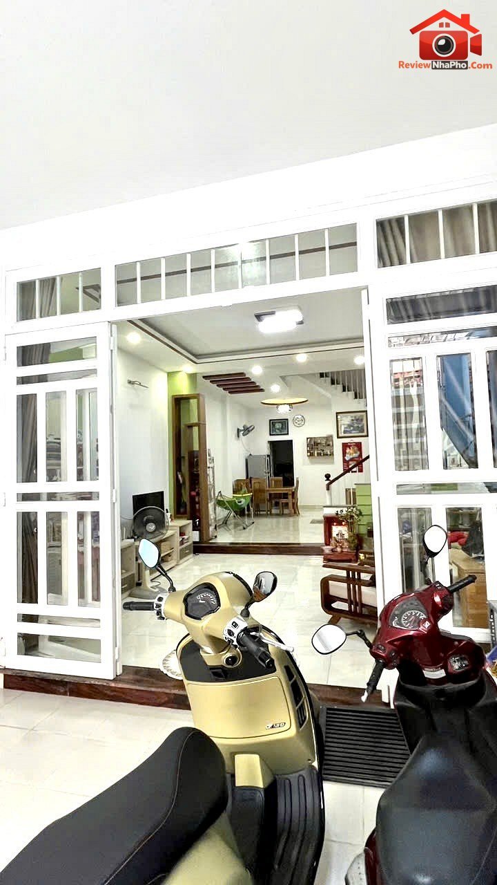 Bán nhà mặt tiền đường 339 Phước Long B Quận 9 TP.HCM giá 11,55 tỷ nhà đất bất động sản sổ đỏ