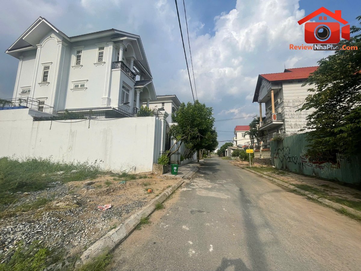 Đất đẹp cho khách xây biệt thự ngay ngã tư ga giáp… – Bán biệt thự Quận Gò Vấp – TP Hồ Chí Minh giá 20 – 40 tỷ