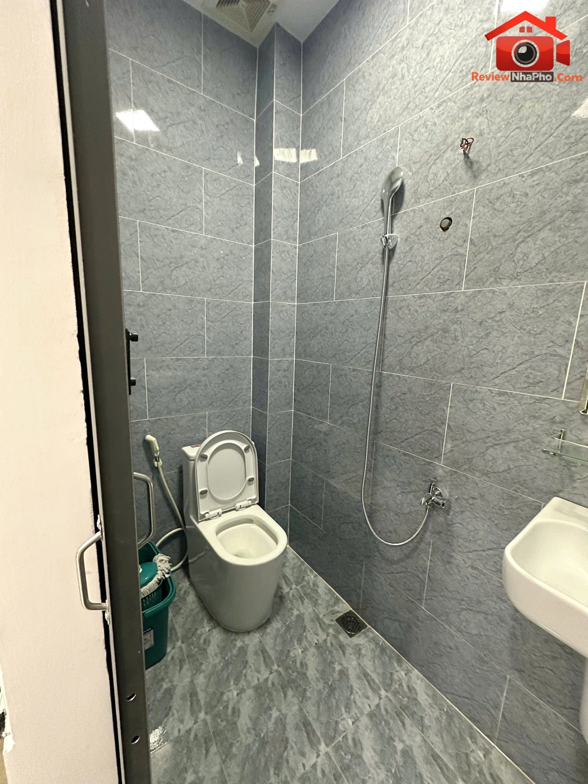 Nhà mới 1 lầu ngay cầu Nguyễn Văn Cừ P.Chánh Hưng … – Bán nhà trong ngõ, hẻm Quận 1 – TP Hồ Chí Minh giá Dưới 3 tỷ