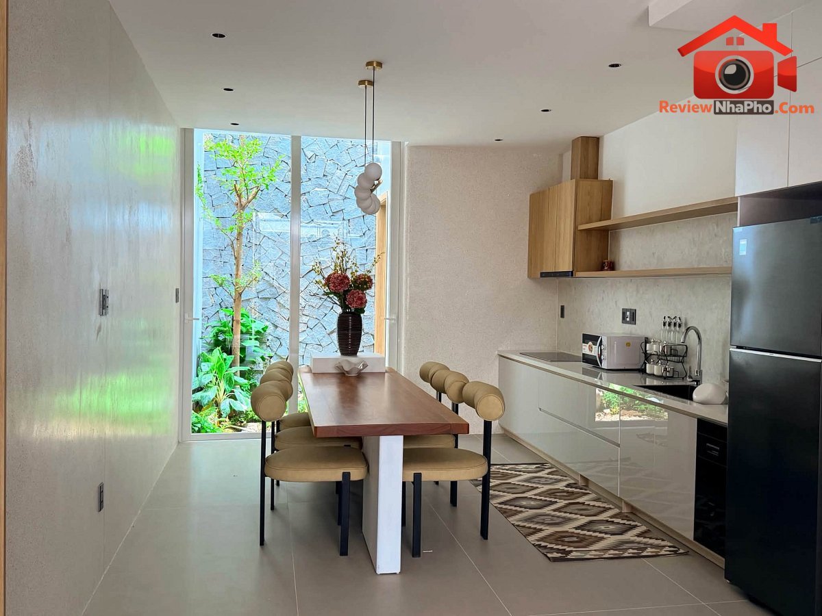 Homestay đẹp cho ánh sáng và gió ngay đầu cầu rồng và sát bãi tắm mỹ khê – Đường Phạm Cự Lượng – Phường cũ An Hải Bắc Quận Sơn Trà – Phường mới An Hải Bắc – Thành phố Đà Nẵng 61m2 8.6 tỷ