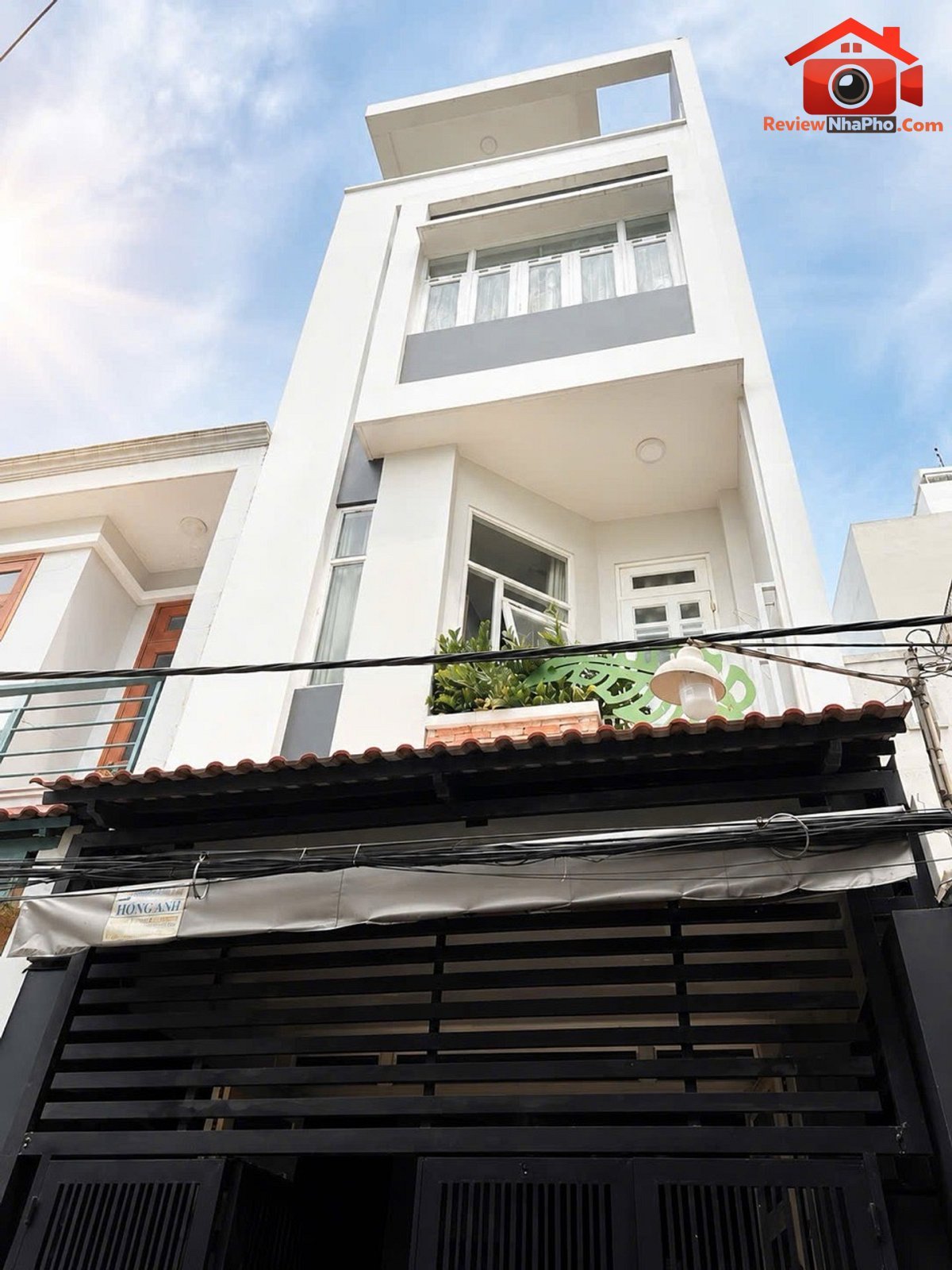 Nhà đẹp tân sơn nhì hẻm ô tô gần aeon tân phú diện tích 100m2 giá 6980000000