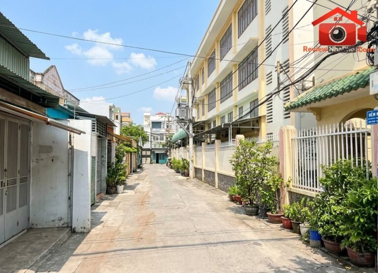 Nhà hẻm xe hơi 4.5m cạnh chợ Xóm Mới Trương Minh Ký 7,75 tỷ