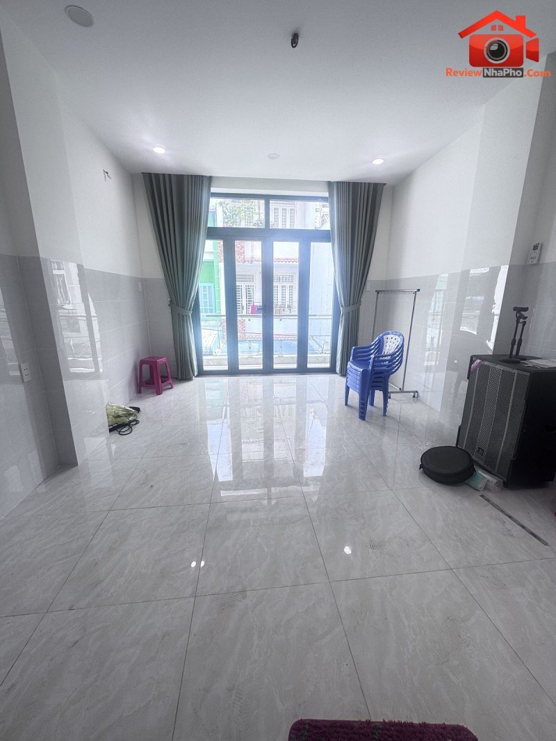 Nhà mới 4 tầng giá tốt hiếm Lê Đình Cẩn chỉ 4 tỷ &… – Bán nhà trong ngõ, hẻm Quận Bình Tân – TP Hồ Chí Minh giá 3 – 5 tỷ