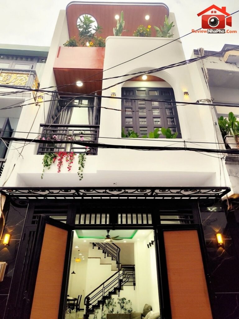 Nhà riêng 3 tầng 4PN, 77m2 giá 6,88 tỷ gần chợ Bình Hưng Hòa A nhà đất bất động sản sổ đỏ