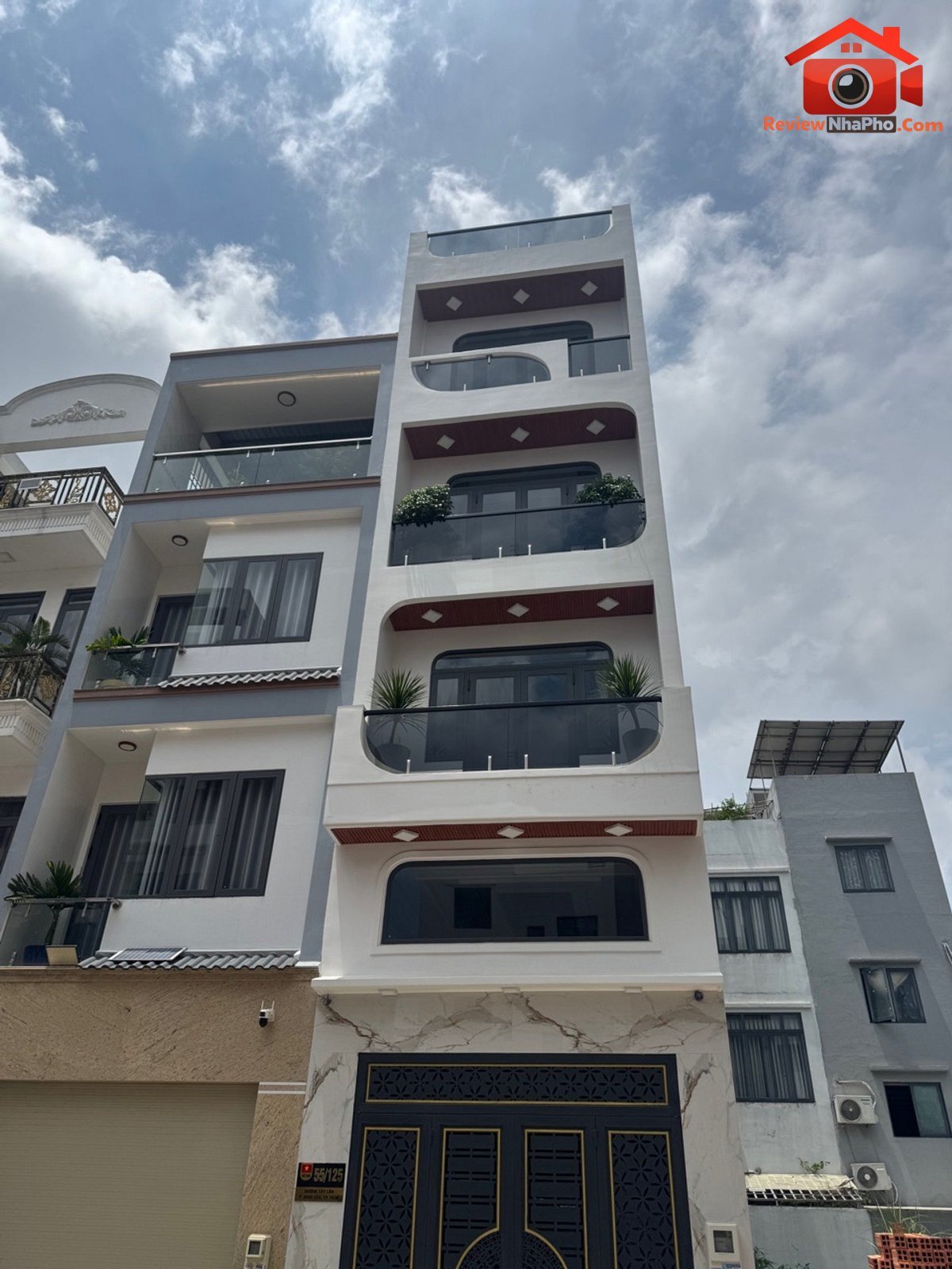 Nhà đẹp 4 tầng thang máy xịn sò giá chỉ 8,2 tỷ đường Liên khu 8-9 Bình Hưng Hòa nhà đất bất động sản sổ đỏ