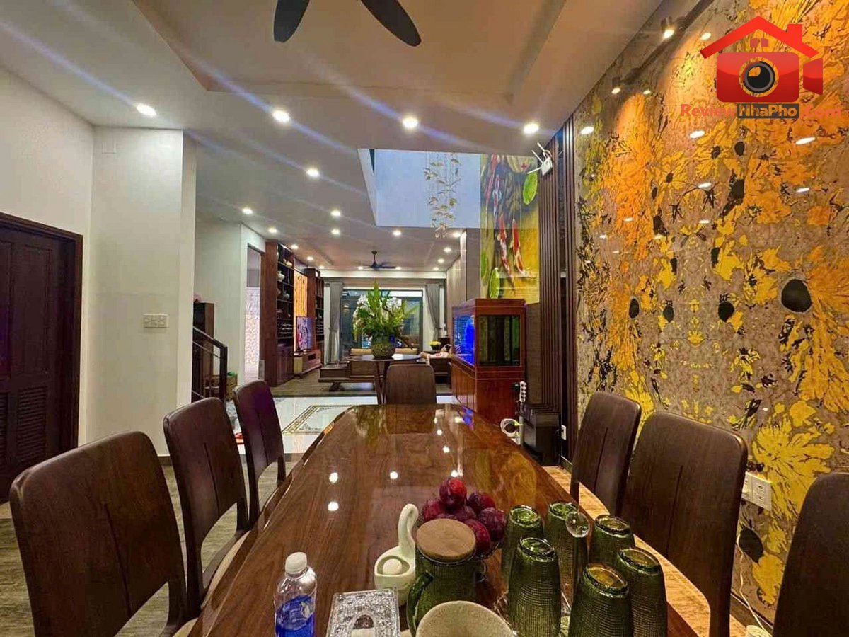Bán biệt thự sang, đẹp, thoáng, nội thất cao cấp, … – Bán biệt thự Quận 12 – TP Hồ Chí Minh giá 10 – 15 tỷ