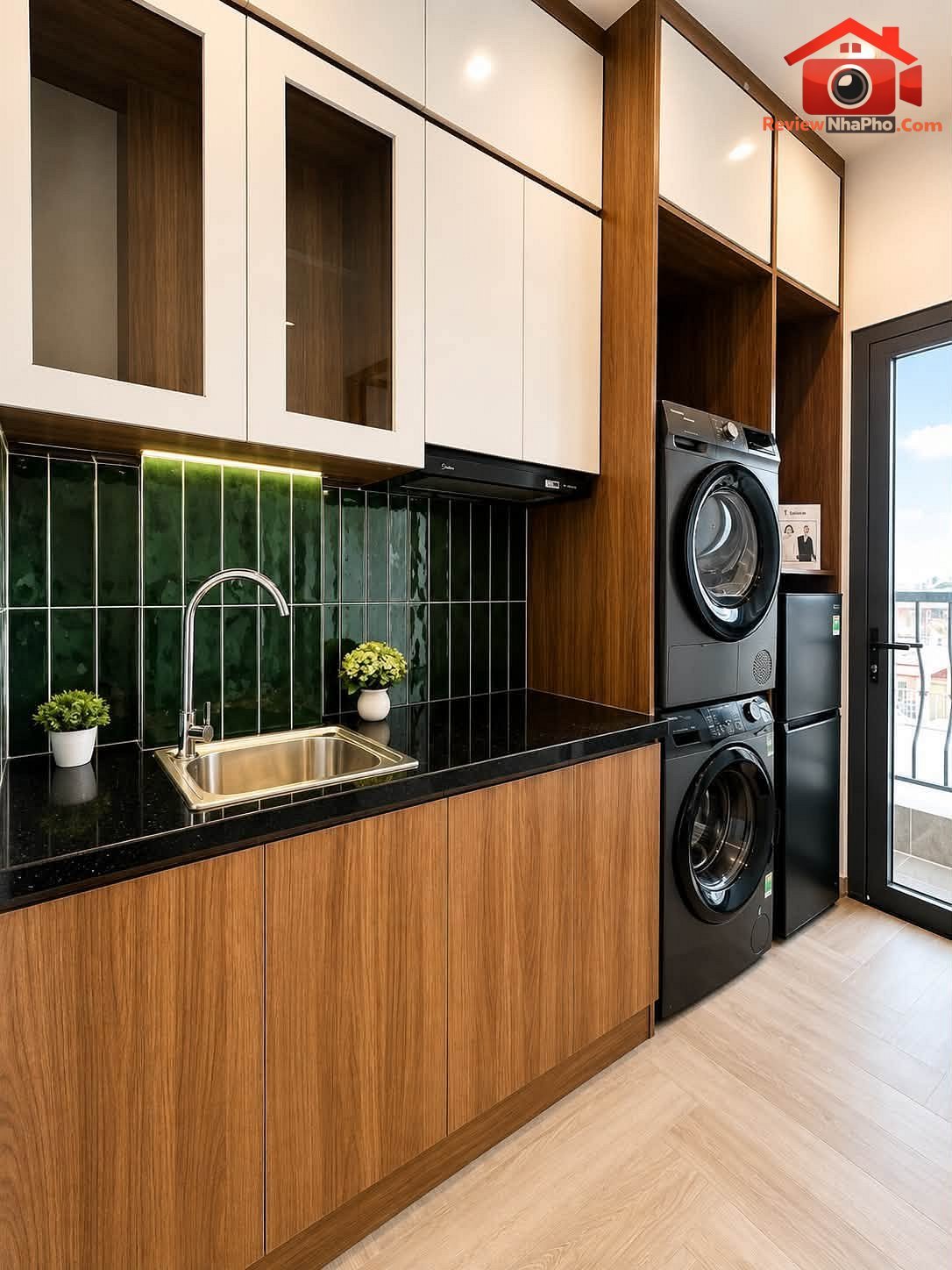 Bán CHDV 6 tầng thang máy Lương Thế Vinh phường Phú Thạnh quận 11 nhà đất bất động sản sổ đỏ