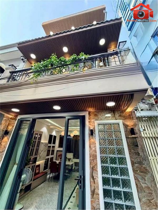 Nhà đẹp Phú Nhuận Đường Huỳnh Văn Bánh – Phường cũ 13 Quận Phú Nhuận – Phường mới 13 – Thành phố Hồ Chí Minh Diện tích 28m2 Giá 5.95 tỷ