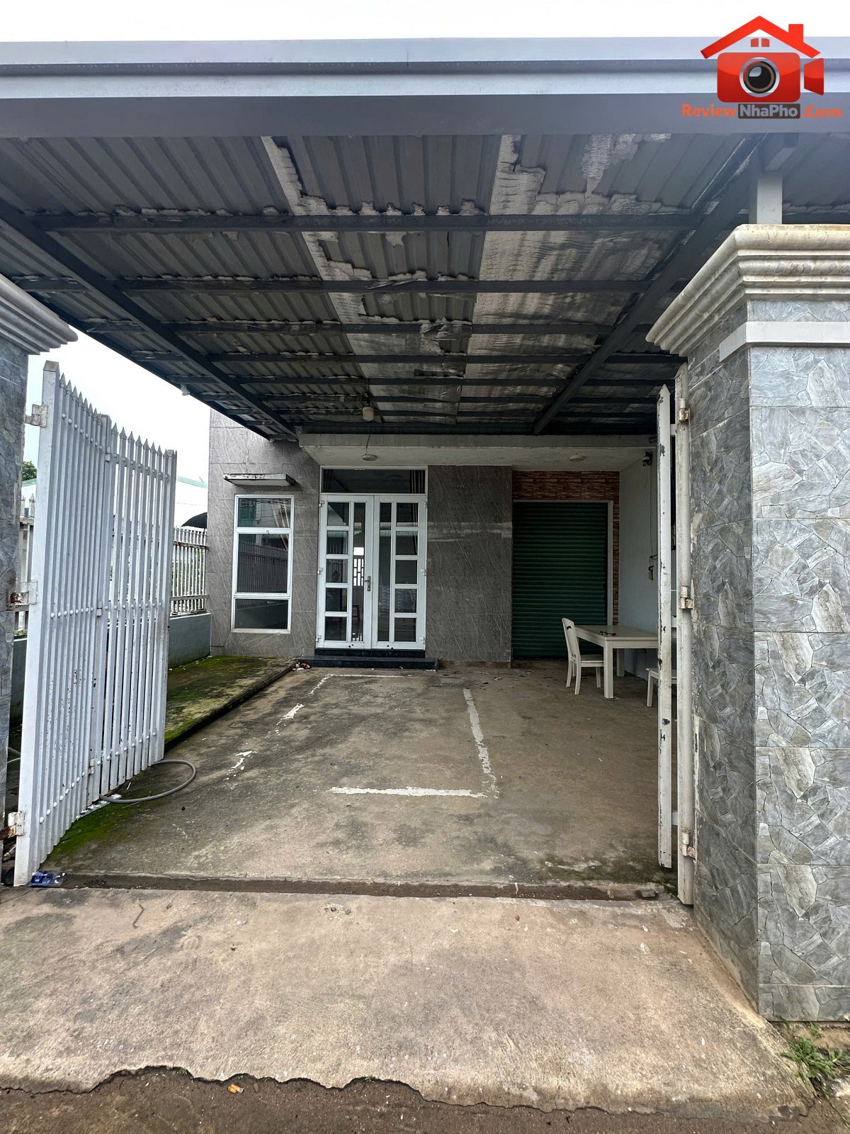 Sổ hồng chính chủ: hẻm 1 xẹc hoàng hữu nam – Bán nhà đất Đường Hoàng Hữu Nam – Phường cũ Long Thạnh Mỹ Quận 9 – Phường mới Long Thạnh Mỹ – Thành phố Hồ Chí Minh 133m2 – 7.5 tỷ