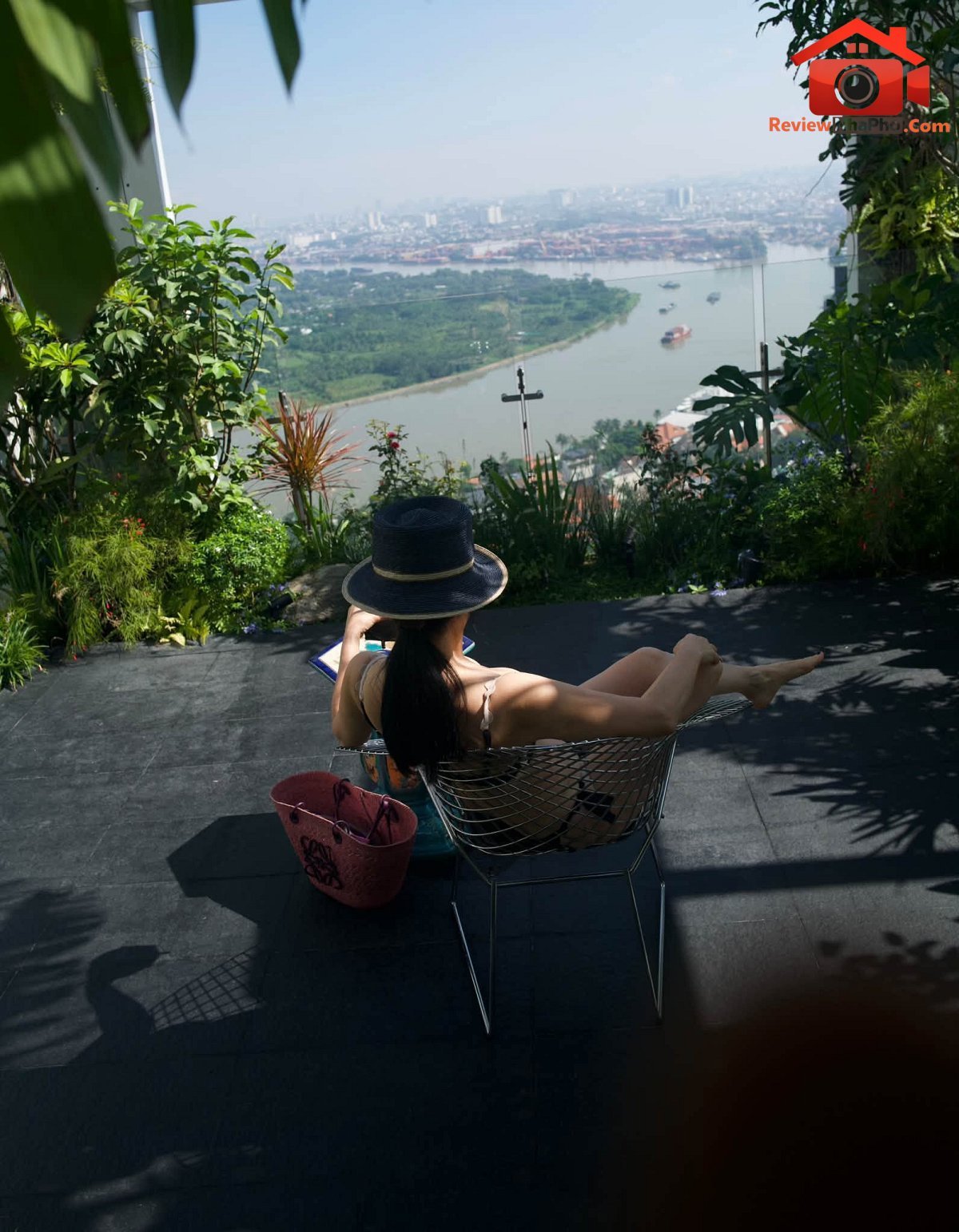 can-biet-thu-cua-hong-nhung3.jpg