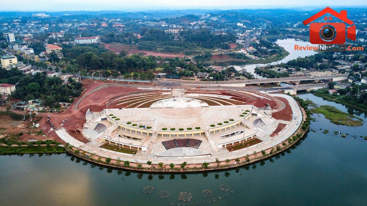 hoan-thanh-benh-vien-va-quang-truong-trung-tam-tai-gia-lai3 - Copy