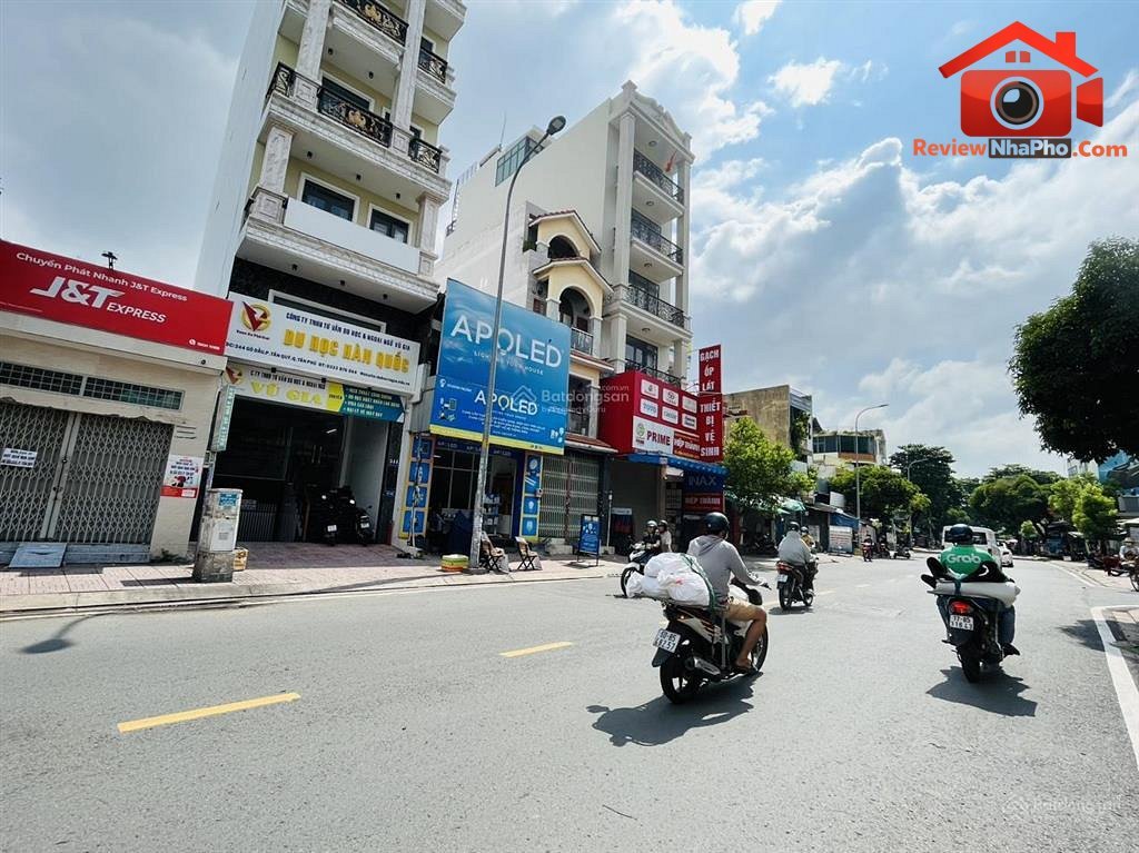 Review nhà phố Tân Hương Phường Tân Quý Quận Tân Phú TP.HCM giá 9.9 tỷ