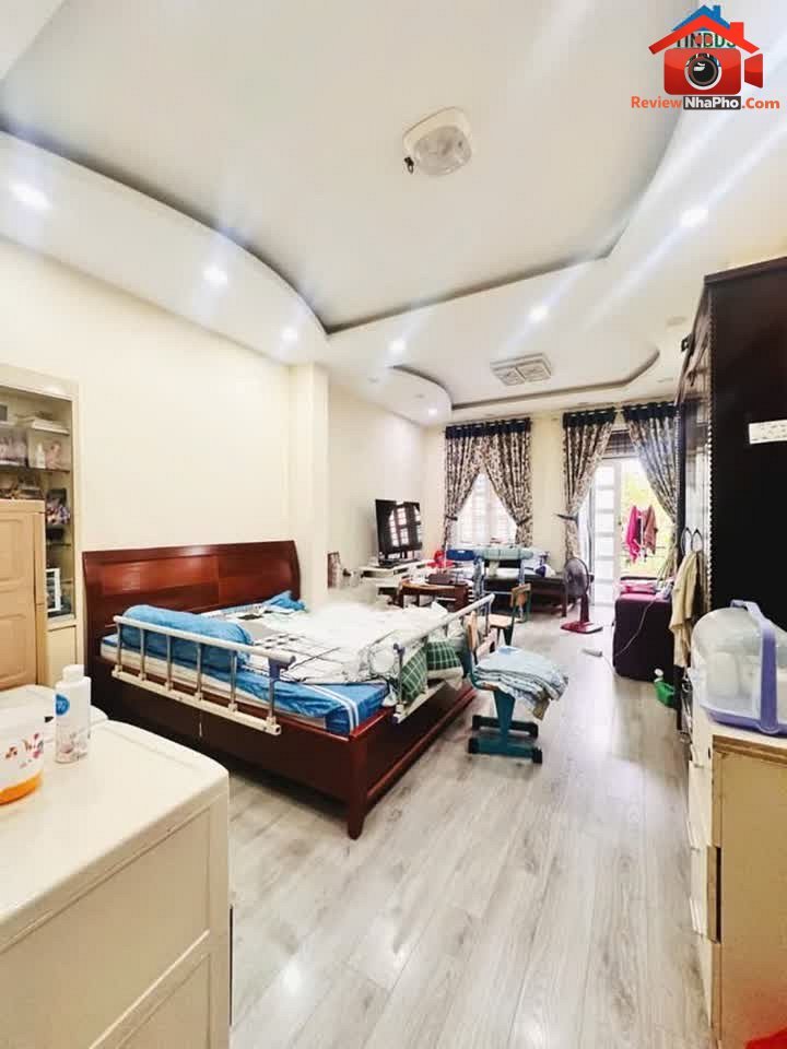 Review nhà phố Tân Bình giá 13.9 tỷ, 4 tầng mới đẹ… – Bán nhà mặt phố Quận Tân Bình – TP Hồ Chí Minh giá 10 – 20 tỷ