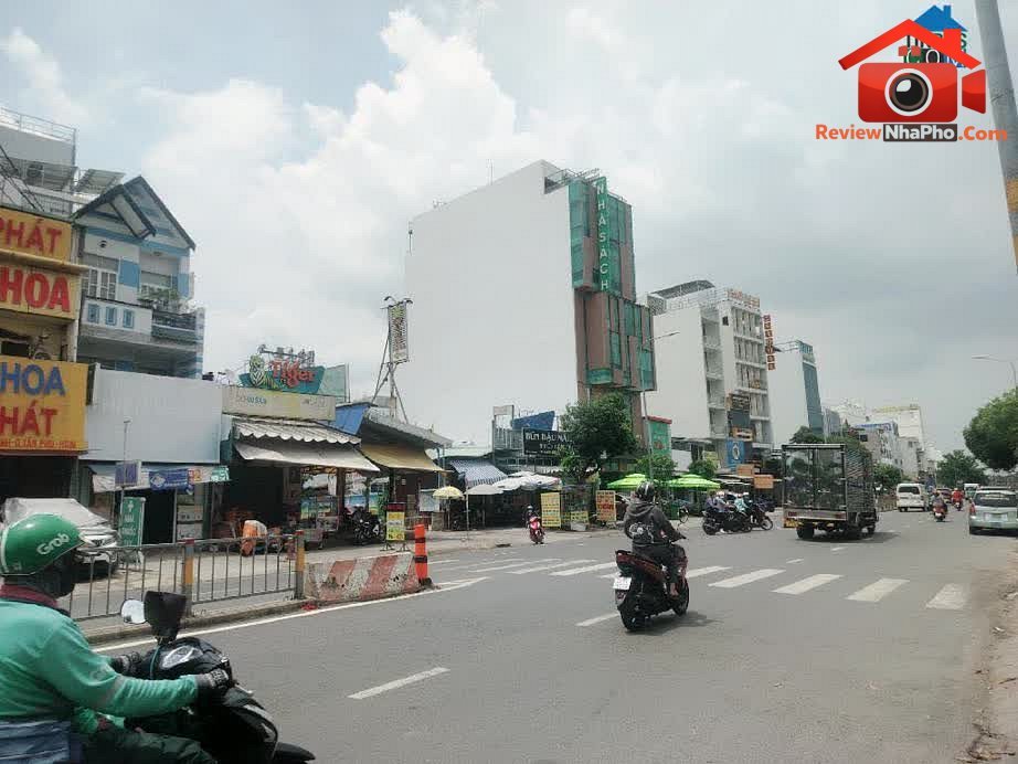 Review nhà phố Tân Phú – nhà mặt tiền kinh d… – Bán nhà mặt phố Quận Tân Phú – TP Hồ Chí Minh giá 10 – 20 tỷ