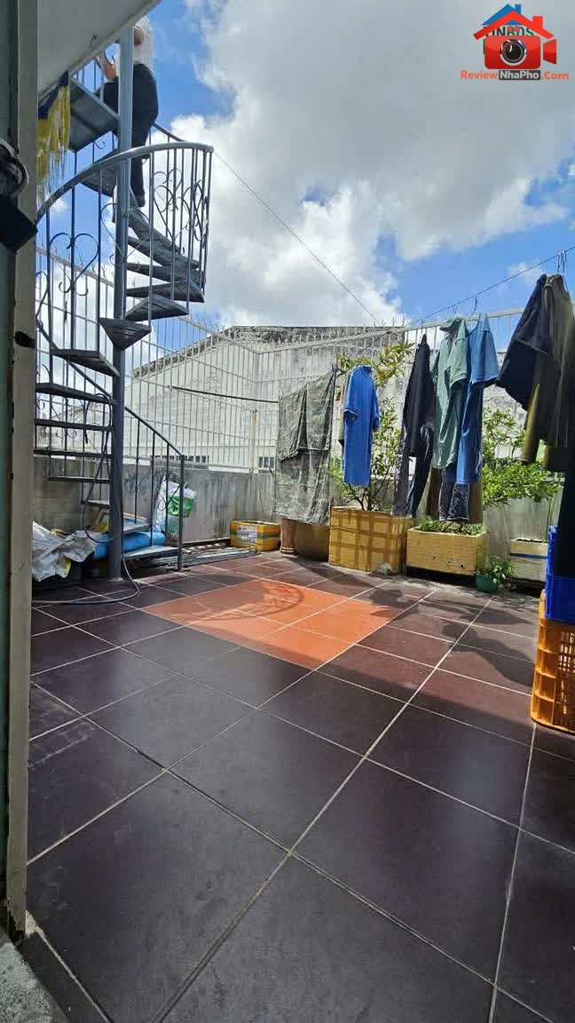 Review nhà phố Quận Bình Tân – Bán nhà mặt tiền 92m² giá 11 tỷ