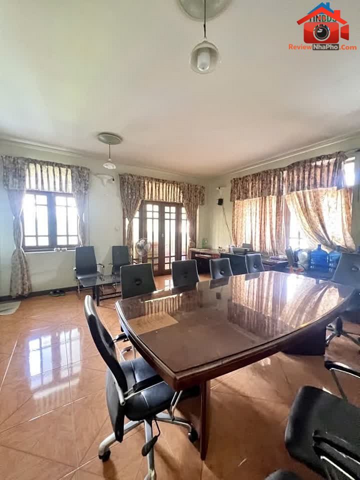 Review nhà phố Tân Bình – Biệt thự khu VIP s… – Bán nhà mặt phố Quận Tân Bình – TP Hồ Chí Minh giá BÁN Trên 80 tỷ