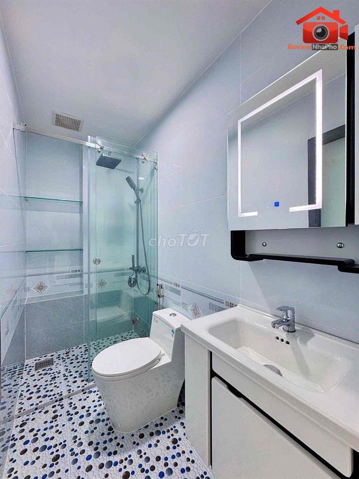 Review nhà phố 5 phòng ngủ ở Quận Bình Tân TP.HCM giá 5.7 tỷ