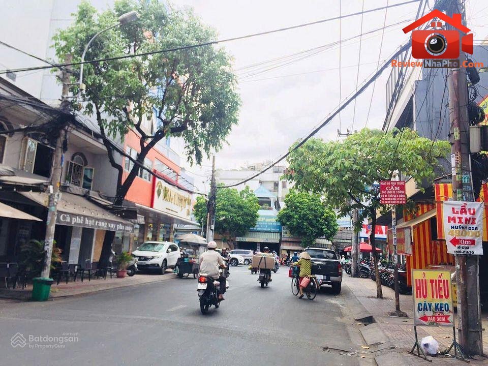 Review nhà phố giá 21.6 tỷ đường Nguyễn Quang Bích, Quận Tân Bình, TP.HCM