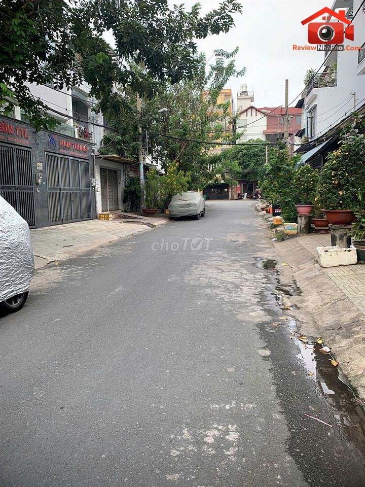 Review nhà phố Quận Tân Phú, TP.HCM – Nhà mặt tiền B2 giá 10.5 tỷ