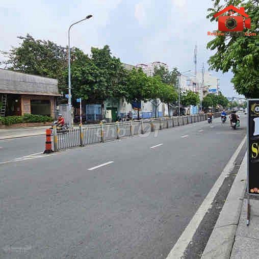 Review nhà đất sổ đỏ tại đường Tân Thành, Phường Hòa Thạnh, Quận Tân Phú, TP.HCM